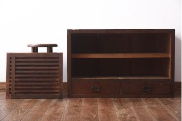 アンティーク家具　明治大正期　前面ケヤキ材・ヒノキ材　和の風情漂う横桟が目を惹く帳場箪笥(ローボード、収納棚)(R-038667)