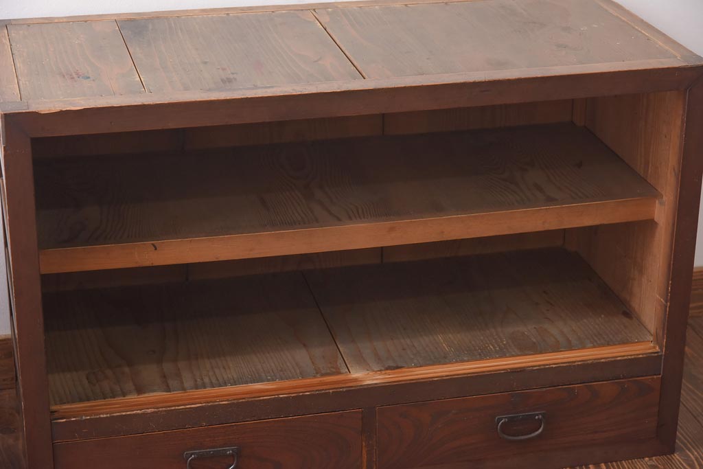アンティーク家具　明治大正期　前面ケヤキ材・ヒノキ材　和の風情漂う横桟が目を惹く帳場箪笥(ローボード、収納棚)(R-038667)