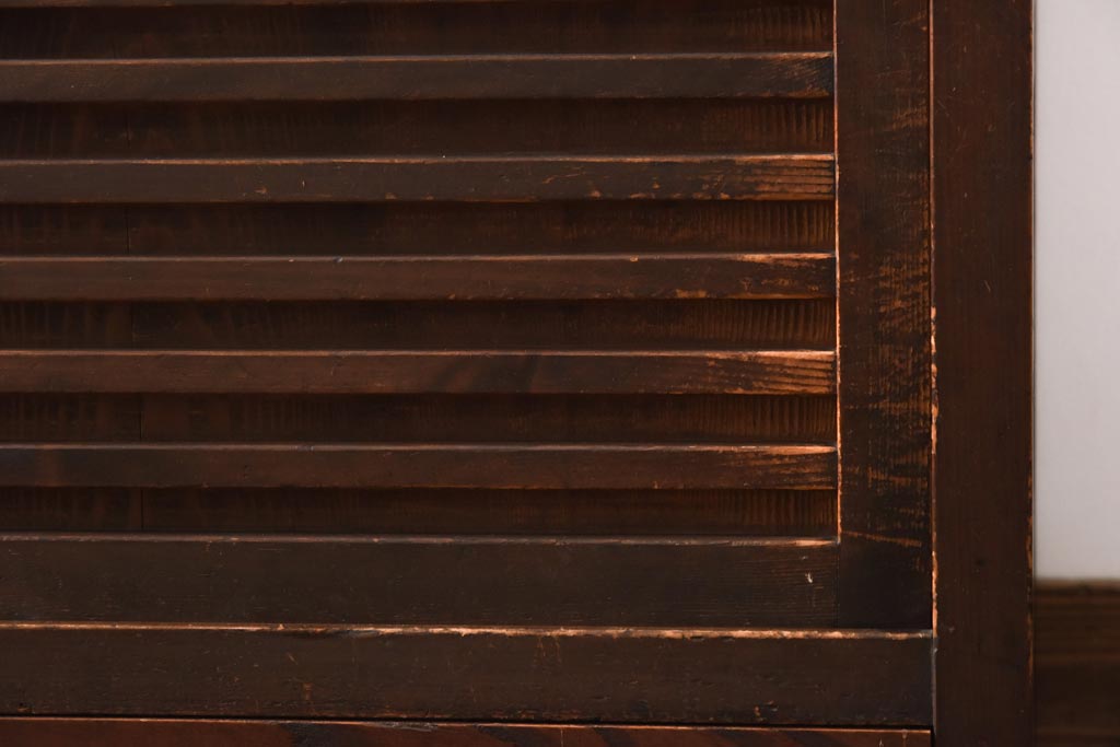 アンティーク家具　明治大正期　前面ケヤキ材・ヒノキ材　和の風情漂う横桟が目を惹く帳場箪笥(ローボード、収納棚)(R-038667)