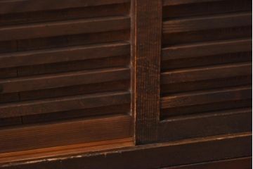 アンティーク家具　明治大正期　前面ケヤキ材・ヒノキ材　和の風情漂う横桟が目を惹く帳場箪笥(ローボード、収納棚)(R-038667)