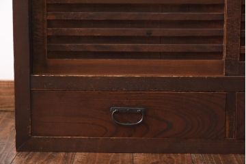 アンティーク家具　明治大正期　前面ケヤキ材・ヒノキ材　和の風情漂う横桟が目を惹く帳場箪笥(ローボード、収納棚)(R-038667)