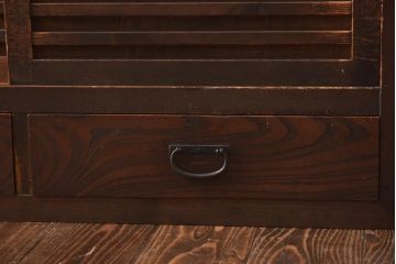 アンティーク家具　明治大正期　前面ケヤキ材・ヒノキ材　和の風情漂う横桟が目を惹く帳場箪笥(ローボード、収納棚)(R-038667)