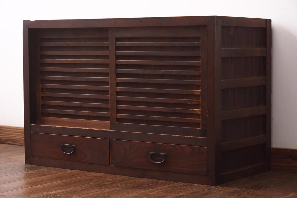 アンティーク家具　明治大正期　前面ケヤキ材・ヒノキ材　和の風情漂う横桟が目を惹く帳場箪笥(ローボード、収納棚)(R-038667)