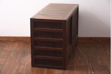 アンティーク家具　明治大正期　前面ケヤキ材・ヒノキ材　和の風情漂う横桟が目を惹く帳場箪笥(ローボード、収納棚)(R-038667)