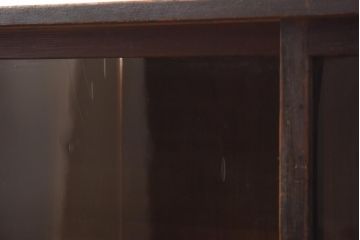 アンティーク家具　大正昭和初期　レトロな佇まいが魅力のゆらゆらガラス戸付き本箱(ブックケース、収納棚、飾り棚)(R-038668)