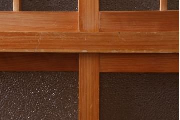 レトロ家具　和製アンティーク　ダイヤガラスがレトロな雰囲気を高める食器棚(収納棚、戸棚、キャビネット)(R-038681)