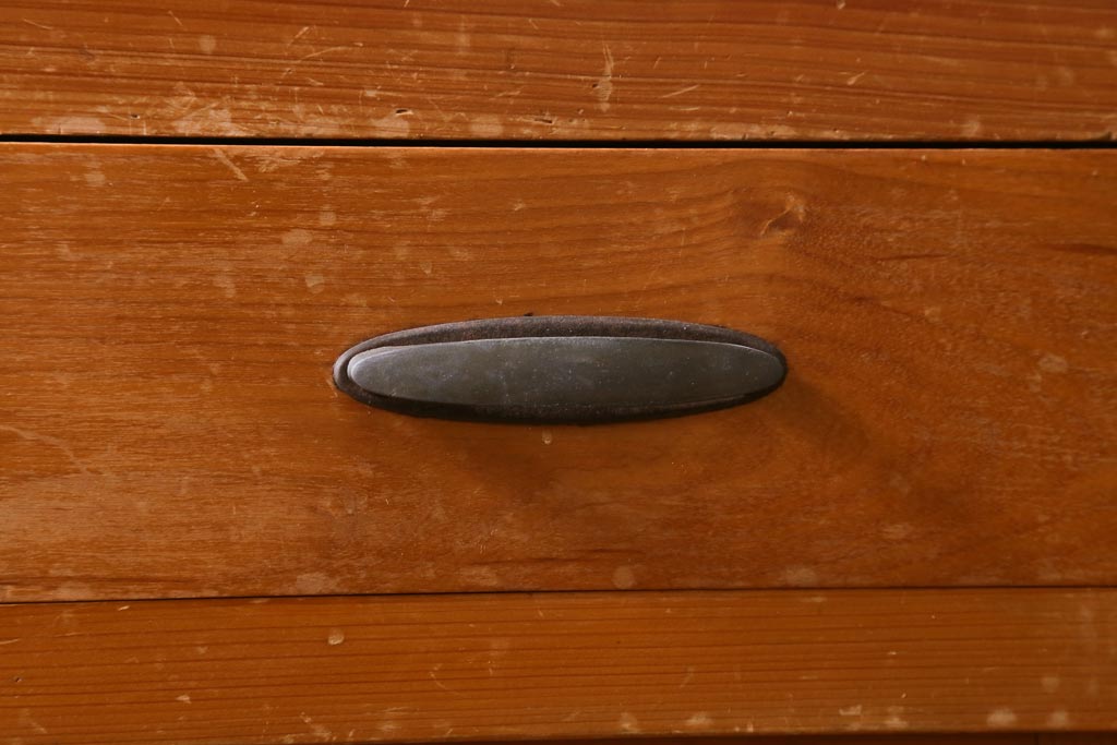 レトロ家具　和製アンティーク　ダイヤガラスがレトロな雰囲気を高める食器棚(収納棚、戸棚、キャビネット)(R-038681)