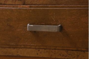 アンティーク家具　昭和中期　銀モールガラス　温かみのある木肌が魅力のレトロなガラス戸棚(収納棚、食器棚、キャビネット)(R-038684)