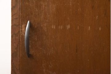 アンティーク家具　昭和レトロ　木の質感が楽しめるシンプルな電話台(サイドキャビネット、収納棚、飾り棚)(R-038687)