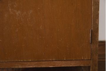 アンティーク家具　昭和レトロ　木の質感が楽しめるシンプルな電話台(サイドキャビネット、収納棚、飾り棚)(R-038687)