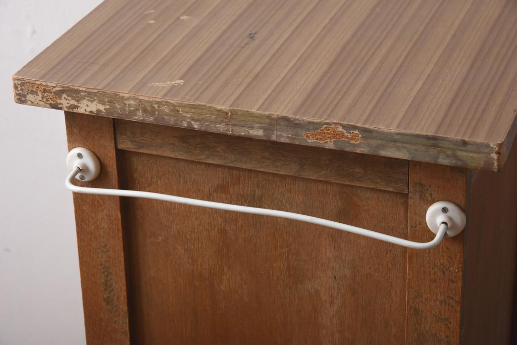 アンティーク家具　昭和レトロ　木の質感が楽しめるシンプルな電話台(サイドキャビネット、収納棚、飾り棚)(R-038687)