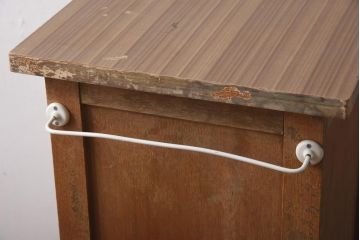 アンティーク家具　昭和レトロ　木の質感が楽しめるシンプルな電話台(サイドキャビネット、収納棚、飾り棚)(R-038687)