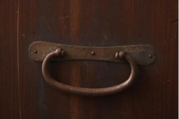 アンティーク家具　和製アンティーク　明治期　ヒノキ材　倹飩式の扉が趣あふれる箪笥(引き出し、収納棚)(R-038688)