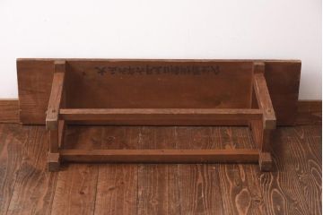 アンティーク家具　大正昭和初期　古びた木の風合いが魅力のシンプルなサイドテーブル(ディスプレイ台)(R-038689)