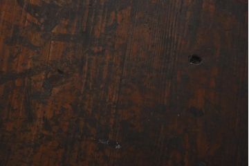 アンティーク家具　大正昭和初期　渋みのある濃い木肌が素敵なサイドテーブル(ディスプレイ台)(R-038690)