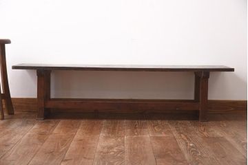 アンティーク家具　大正昭和初期　渋みのある濃い木肌が素敵なサイドテーブル(ディスプレイ台)(R-038690)