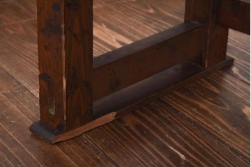 アンティーク家具　大正昭和初期　渋みのある濃い木肌が素敵なサイドテーブル(ディスプレイ台)(R-038692)