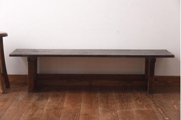 アンティーク家具　大正昭和初期　渋みのある濃い木肌が素敵なサイドテーブル(ディスプレイ台)(R-038692)