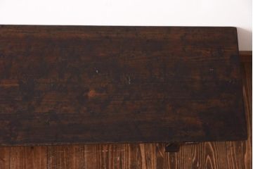 アンティーク家具　大正昭和初期　渋みのある濃い木肌が素敵なサイドテーブル(ディスプレイ台)(R-038692)