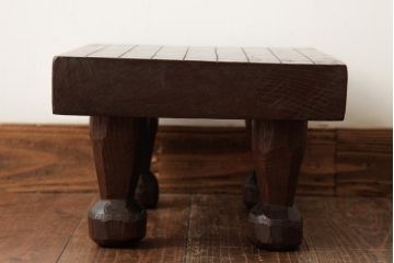 アンティーク雑貨　和製アンティーク　明治大正期　総ケヤキ材　杢目が味わい深い将棋盤(飾り台、花台)(R-038695)