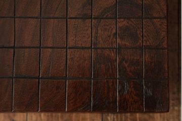 アンティーク雑貨　和製アンティーク　明治大正期　総ケヤキ材　杢目が味わい深い将棋盤(飾り台、花台)(R-038695)