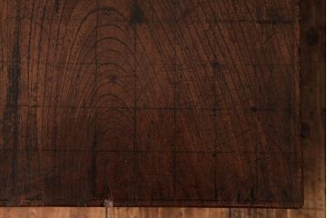 アンティーク雑貨　和製アンティーク　明治大正期　総ケヤキ材　年月を重ねた趣ある将棋盤(花台、飾り台)(R-038696)