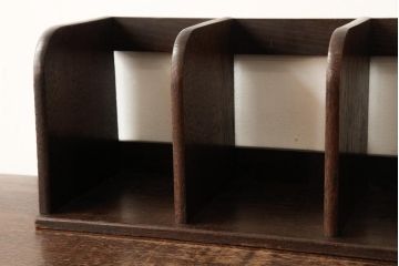 アンティーク雑貨　和製アンティーク　昭和初期　深みのある色合いの本立て(ブックスタンド)(R-038697)