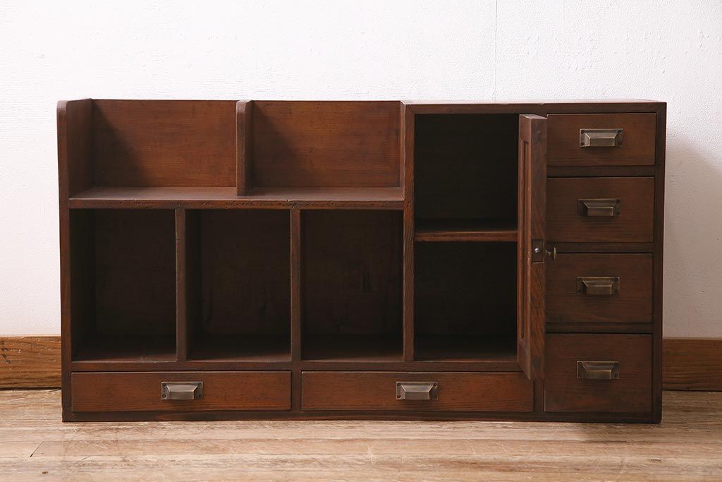 レトロ家具　昭和レトロ　昭和初期　激レア!ノスタルジックな雰囲気漂う本棚(収納棚、戸棚、キャビネット)(R-038711)