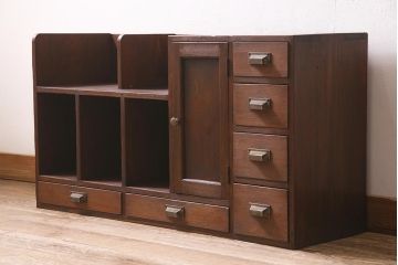 レトロ家具　昭和レトロ　昭和初期　激レア!ノスタルジックな雰囲気漂う本棚(収納棚、戸棚、キャビネット)(R-038711)