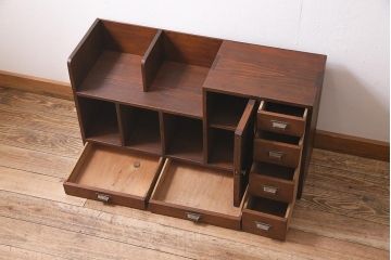 レトロ家具　昭和レトロ　昭和初期　激レア!ノスタルジックな雰囲気漂う本棚(収納棚、戸棚、キャビネット)(R-038711)