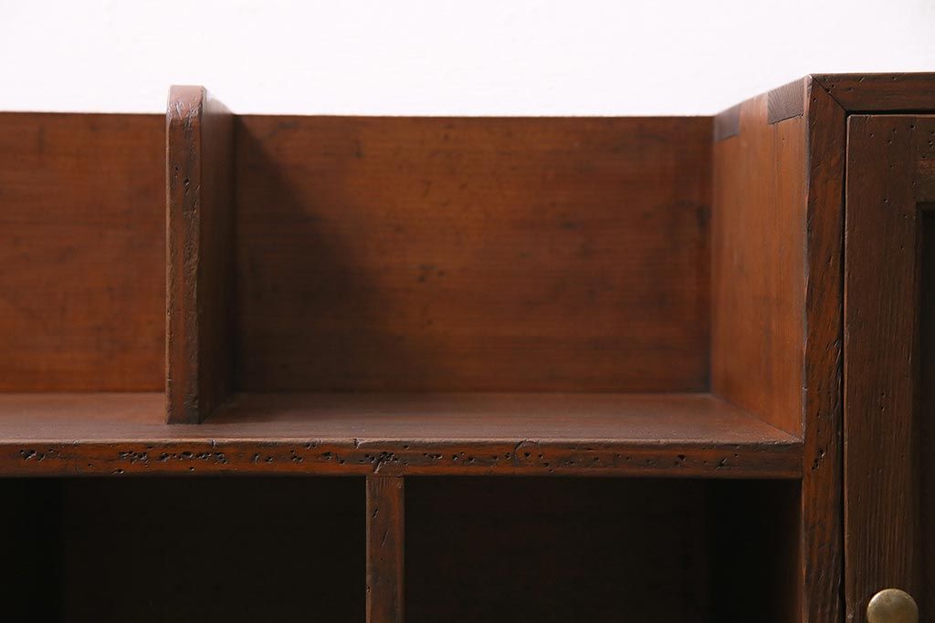 レトロ家具　昭和レトロ　昭和初期　激レア!ノスタルジックな雰囲気漂う本棚(収納棚、戸棚、キャビネット)(R-038711)