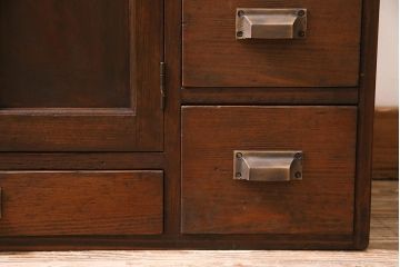 レトロ家具　昭和レトロ　昭和初期　激レア!ノスタルジックな雰囲気漂う本棚(収納棚、戸棚、キャビネット)(R-038711)