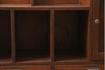 レトロ家具　昭和レトロ　昭和初期　激レア!ノスタルジックな雰囲気漂う本棚(収納棚、戸棚、キャビネット)(R-038711)