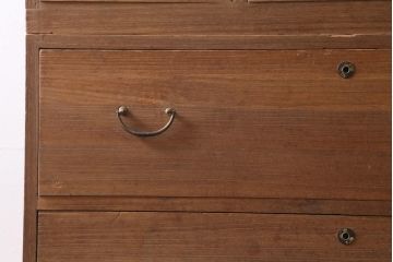 アンティーク家具　和製アンティーク　桐材　上品な佇まいが趣ある3段重ね箪笥(衣装箪笥、引き出し、桐箪笥、桐たんす)(R-038715)