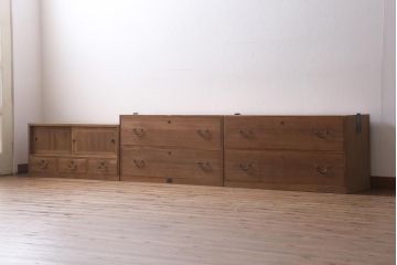 アンティーク家具　和製アンティーク　桐材　上品な佇まいが趣ある3段重ね箪笥(衣装箪笥、引き出し、桐箪笥、桐たんす)(R-038715)