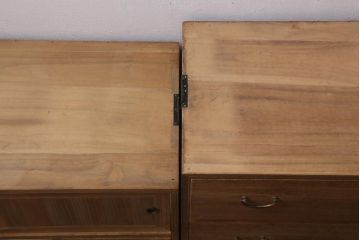 アンティーク家具　和製アンティーク　桐材　上品な佇まいが趣ある3段重ね箪笥(衣装箪笥、引き出し、桐箪笥、桐たんす)(R-038715)