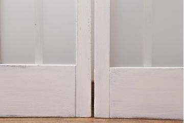 アンティーク建具　和製アンティーク　当店オリジナルガラス入り　ホワイトペイントが爽やかなガラス戸2枚セット(引き戸、建具)(R-038720)