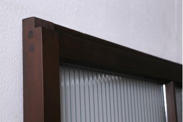 アンティーク建具　和製アンティーク　当時物色ガラス入り!　大正ロマン　モールガラス　色ガラスがレトロなガラス戸1枚(建具、引き戸)(R-038726)