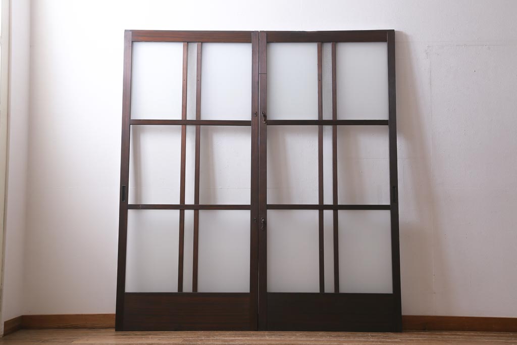アンティーク建具　和製アンティーク　昭和初期　味のあるレトロな雰囲気を醸し出すガラス戸2枚セット(建具、引き戸)(R-038727)