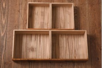 アンティーク家具　昭和初期　丸みのあるフォルムが親しみやすさ感じる茶箪笥(茶棚、戸棚、収納棚)(R-038775)