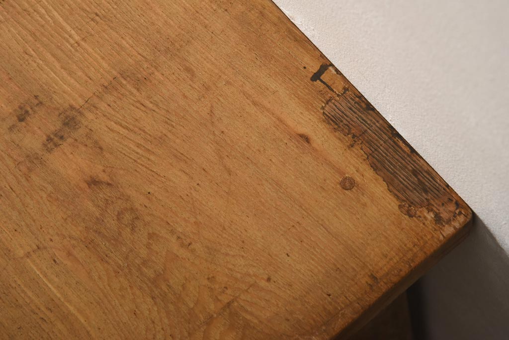 レトロ家具　和製アンティーク　昭和中期　素朴な雰囲気が魅力のレトロな脇机(サイドチェスト、袖机、引き出し)(R-038782)