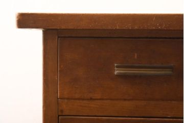 レトロ家具　和製アンティーク　昭和中期　素朴な雰囲気が魅力のレトロな脇机(サイドチェスト、袖机、引き出し)(R-038782)