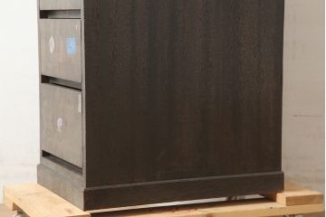 アンティーク家具　昭和中期　デッドスペースにもすっぽり収まる細身のサイドチェスト(袖机、脇机、引き出し)(R-038784)