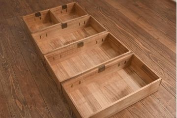 アンティーク家具　和製アンティーク　あたたみのある色合いが魅力の小箪笥(引き出し、小引き出し、抽斗)(R-038785)