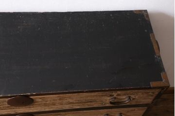 アンティーク家具　前縁漆塗り　和モダンにもおすすめの衣装箪笥(和タンス、引き出し、チェスト)(R-038788)