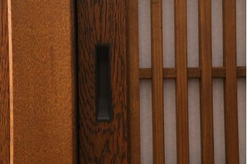 中古　国産家具　特大サイズ　総無垢材　欅・樺・ナラ材　障子戸　7尺重ね水屋箪笥(七尺水屋、和タンス、戸棚)(定価約165万円)(R-038791)