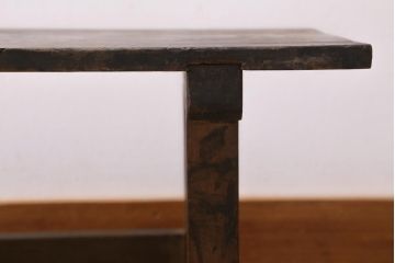 アンティーク家具　使い込まれた風合いが魅力的な文机(座机、飾り台)(R-038793)