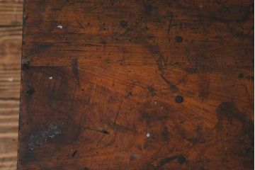 アンティーク家具　使い込まれた風合いが魅力的な文机(座机、飾り台)(R-038794)