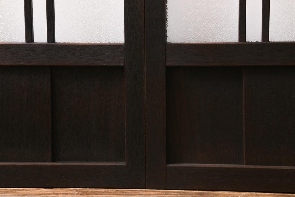 アンティーク建具　ダイヤガラス・当店オリジナルガラス入り　レトロな空間を彩るガラス戸2枚セット(引き戸、建具)(R-038795)