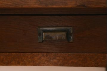 アンティーク家具　昭和レトロ　ナラ材製　上手物!ノスタルジックな佇まいが魅力のデスク(作業台、机、在宅ワーク、在宅用)(R-038845)